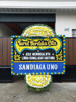 Papan Bunga Duka di Kebon Gedang